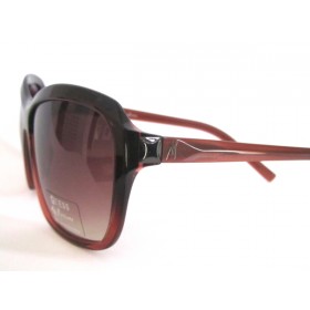 Ladies Guess by Marciano Designer Sunglasses, complete with case and cloth GM 619 Burgundy